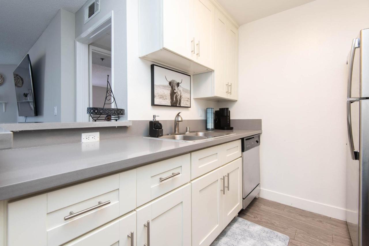 לוס אנג'לס Luxury One Bedroom Apartments Free Parking&Pool מראה חיצוני תמונה