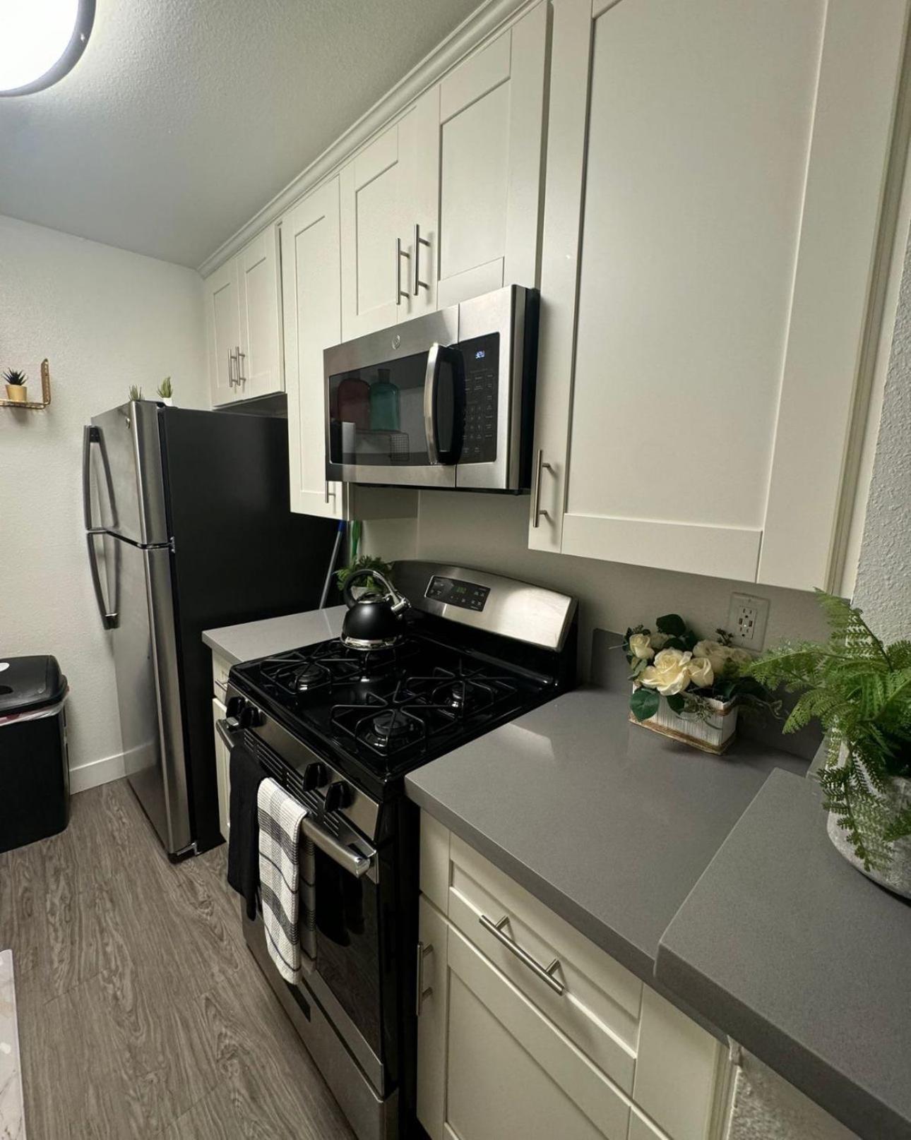 לוס אנג'לס Luxury One Bedroom Apartments Free Parking&Pool מראה חיצוני תמונה
